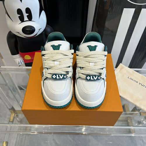 Picture of Louis Vuitton Shoes Women _SKUfw153118909fw